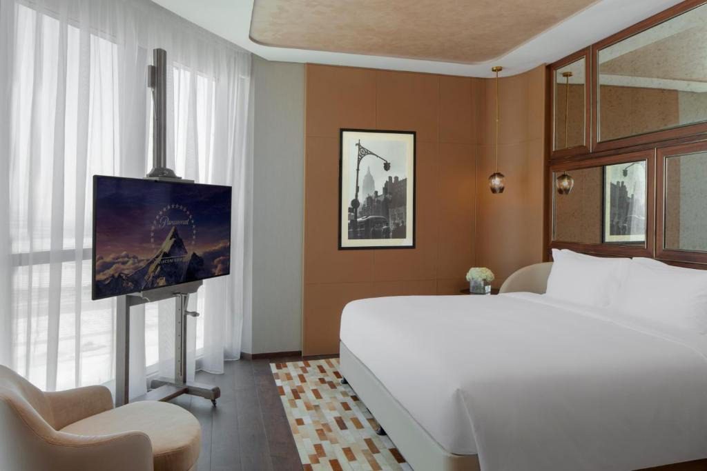 Paramount Hotel - المسبح