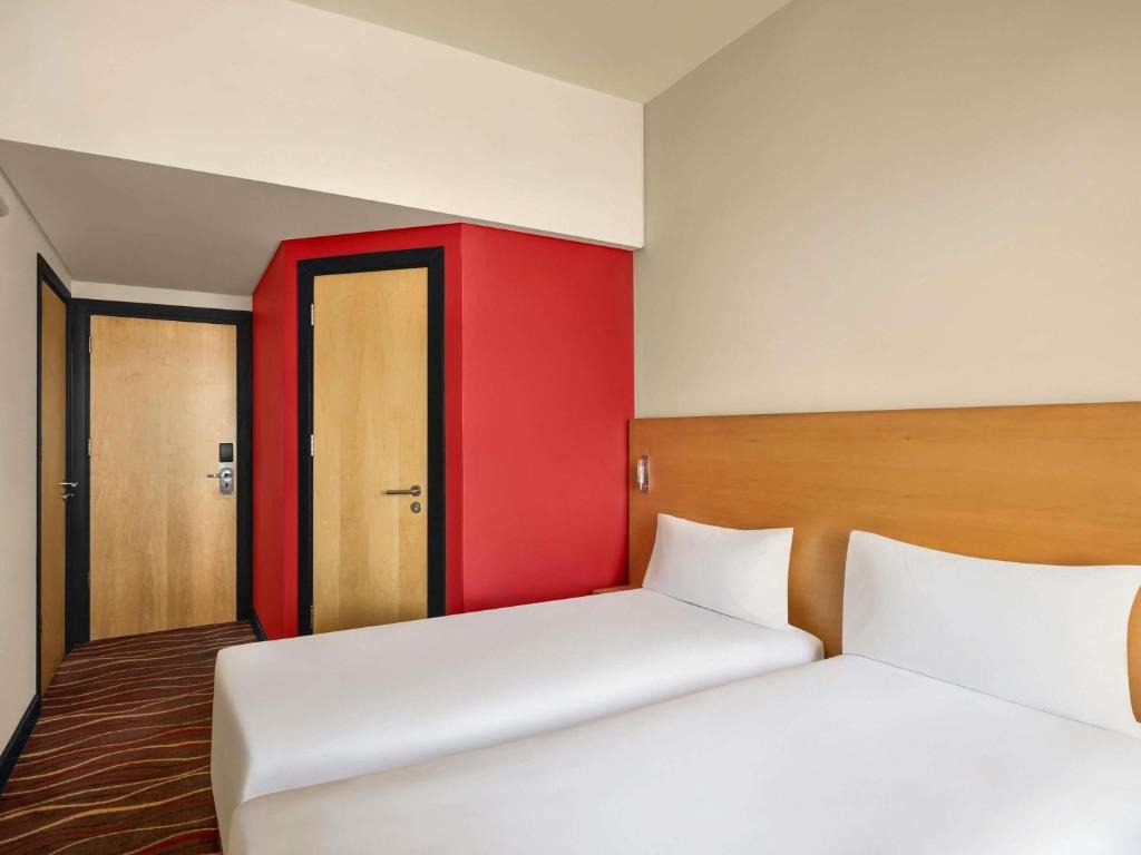 Ibis Sharq - الغرف