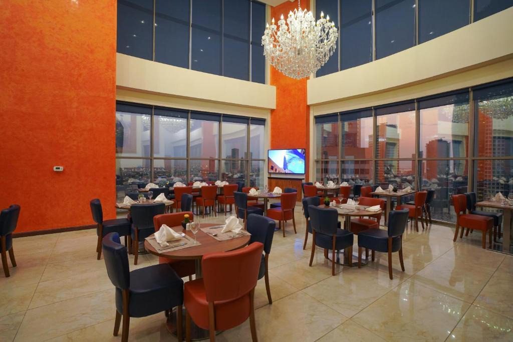 Ramada Encore - المسبح
