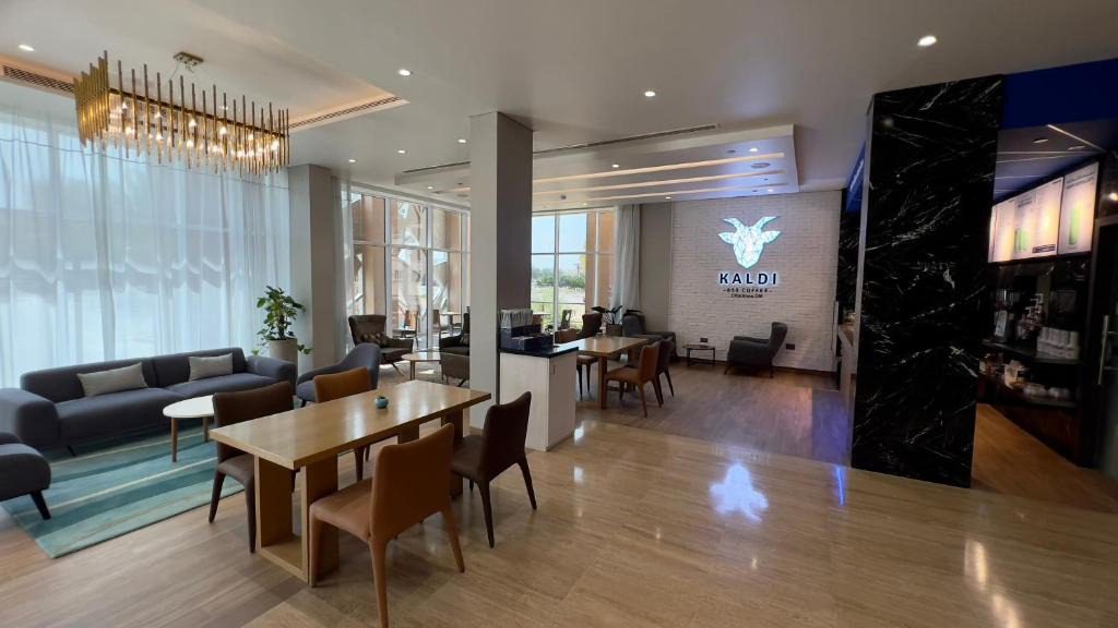 Citadines Al Ghubrah - اللوبي/مرافق