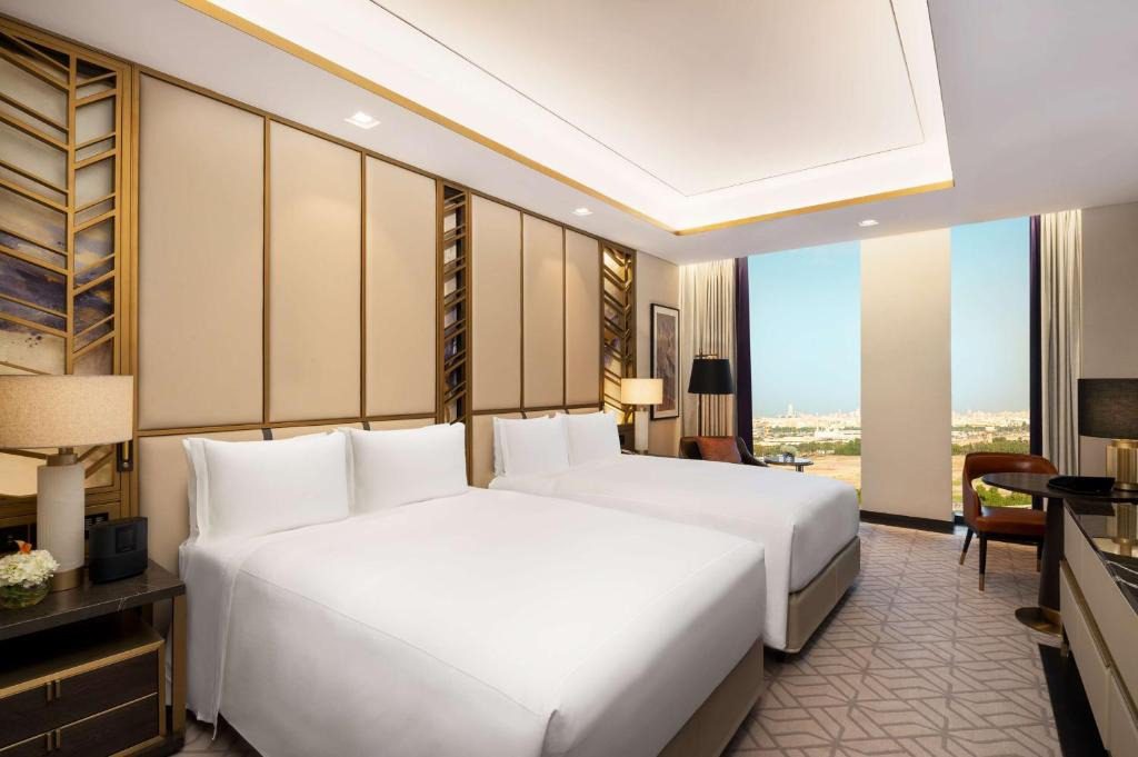 Waldorf Astoria - المطعم/اللوبي
