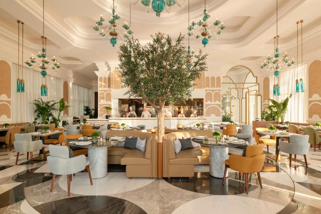 Raffles Al Areen Palace - المطعم الرئيسي