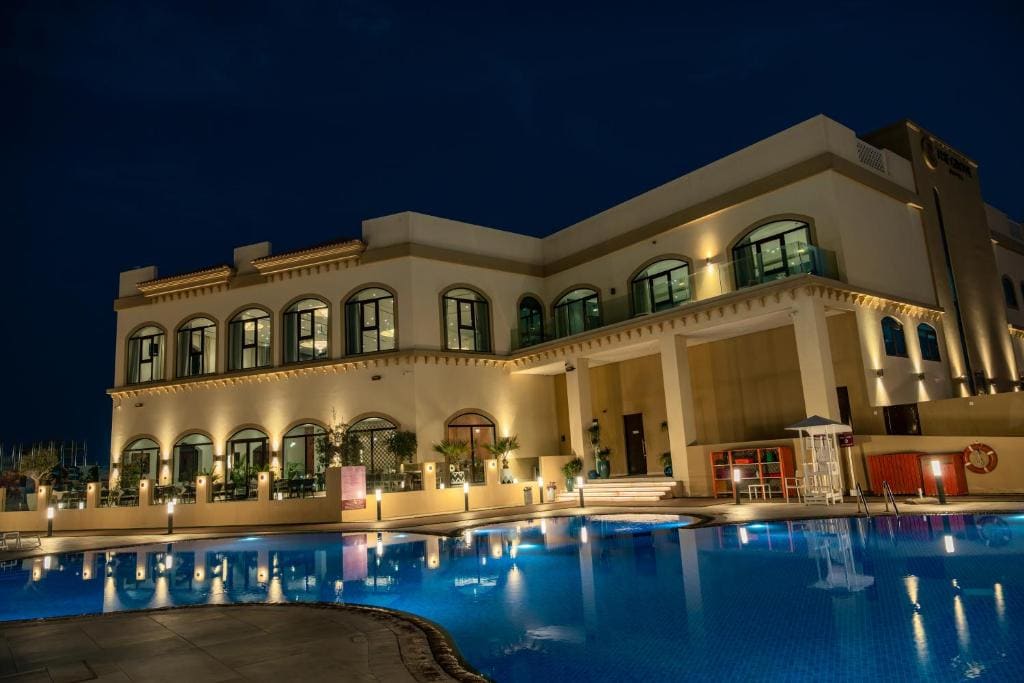 The Grove Resort - المرافق