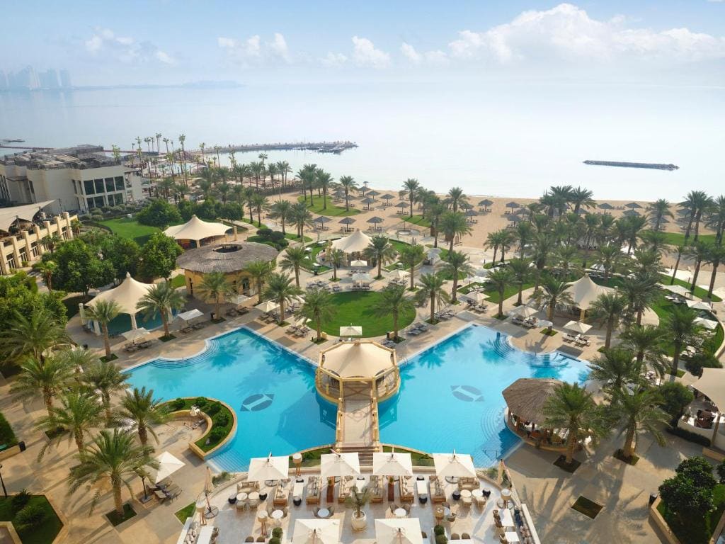 InterContinental Doha Beach & Spa (إنتركونتيننتال الدوحة)